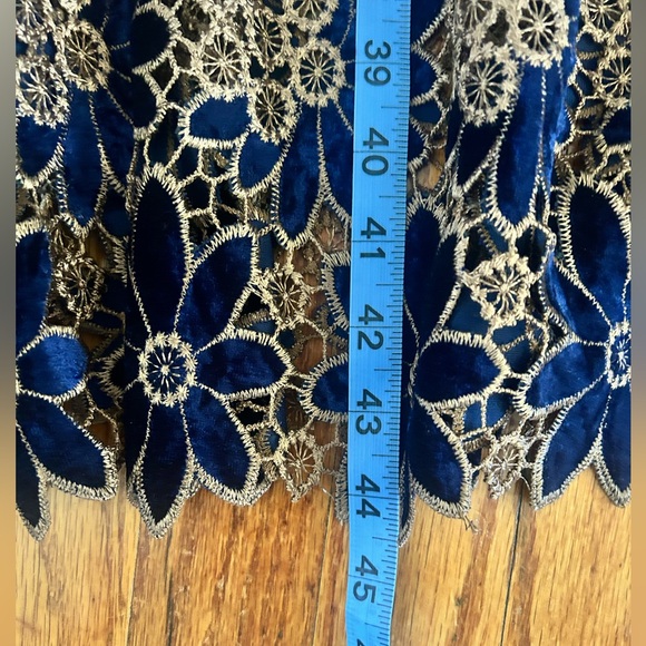 Petal & Pup Just Me Alara Navy Floral Lace Overlay Midi Trumpet Cocktail Dress - Picture 14 of 16